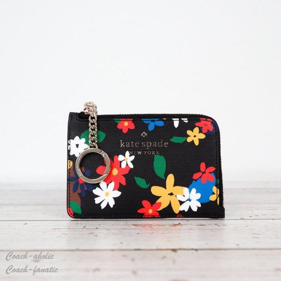 kate spade Handbags - NWT Kate Spade Staci Sailing Floral Cardholder